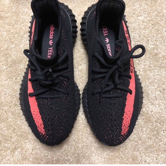 YEEZY BOOST BRED V2 SIZE 8 WOMEN - Picture 3 of 8